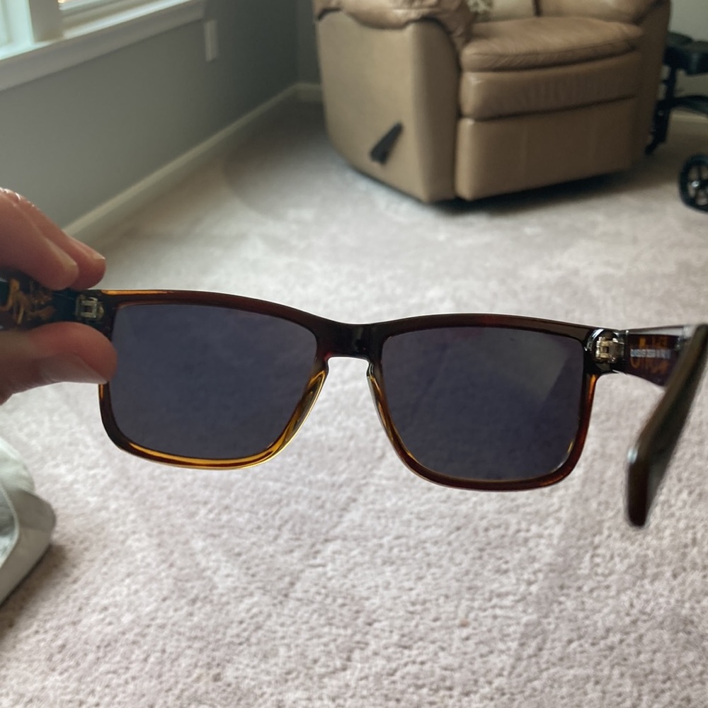 Quicksilver sunglasses - Picture 3 of 3